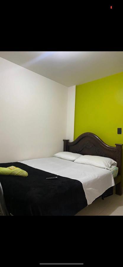 Casa Hotel Los Embalses Guatapé Екстериор снимка